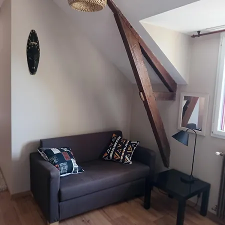 Le Hameau De La Traheniere 招待所