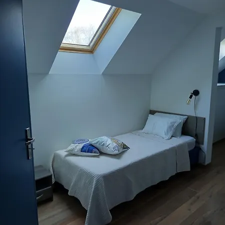 Le Hameau De La Traheniere 招待所