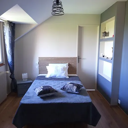 Le Hameau De La Traheniere 3* אברץ