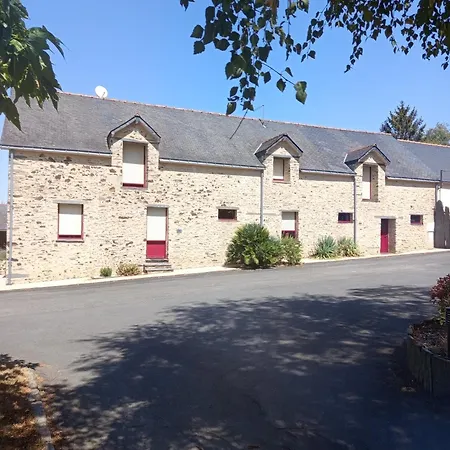 Le Hameau De La Traheniere 招待所